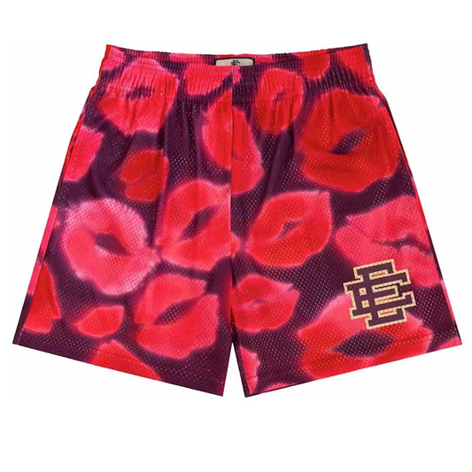 EE Short Kiss